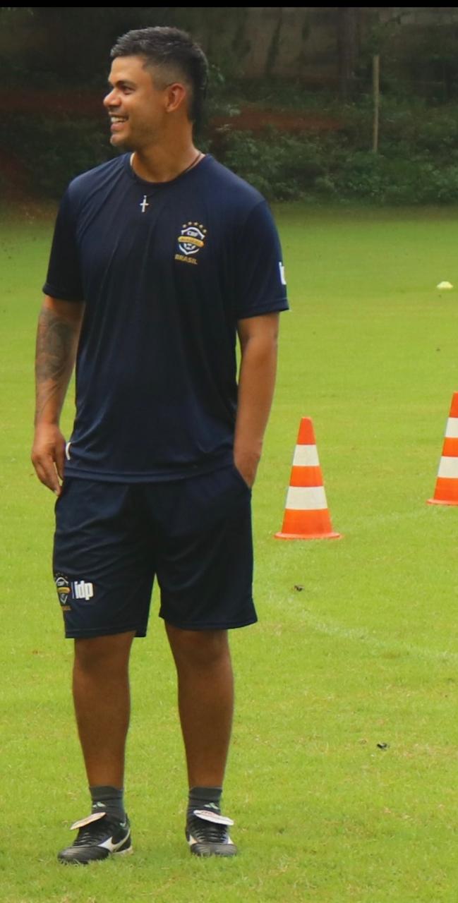 Humberto Cruz em campo